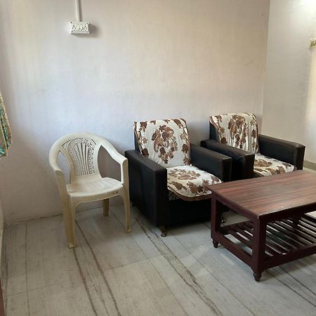 Vasavi Nivas Hotel Tirupati Kültér fotó
